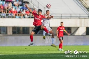  中超联赛第17轮，长春亚泰1比3上海海港